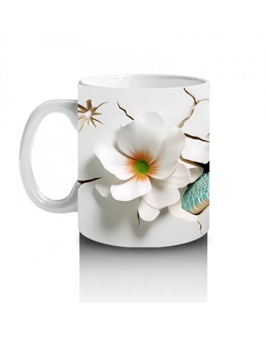 Beyaz Çiçekler Arasında Bakan Sevimli Kaplumbağa – Baskılı Kahve Kupası