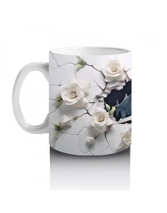 Beyaz Çiçekler Arasında Karanlık Gözlü Köpek Balığı – Baskılı Kahve Kupası