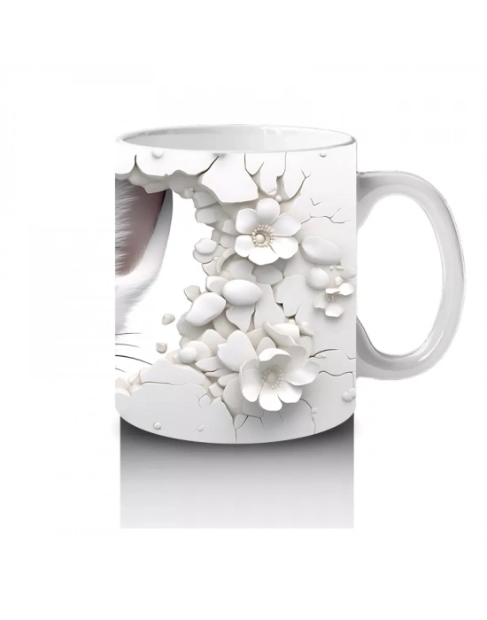 Beyaz Çiçekler Arasında Mavi Gözlü Kedi – Baskılı Kahve Kupası