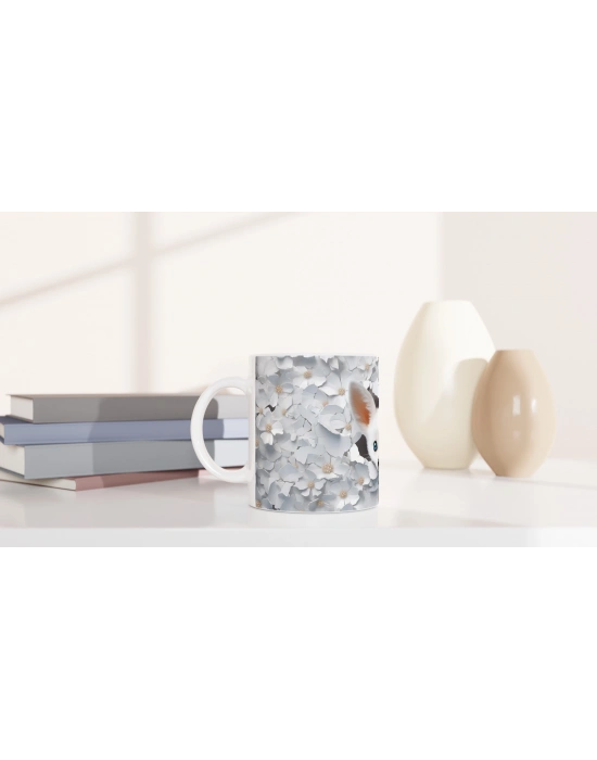 Beyaz Çiçekler Arasında Mavi Gözlü Tilki Temalı Baskılı Kupa Bardak