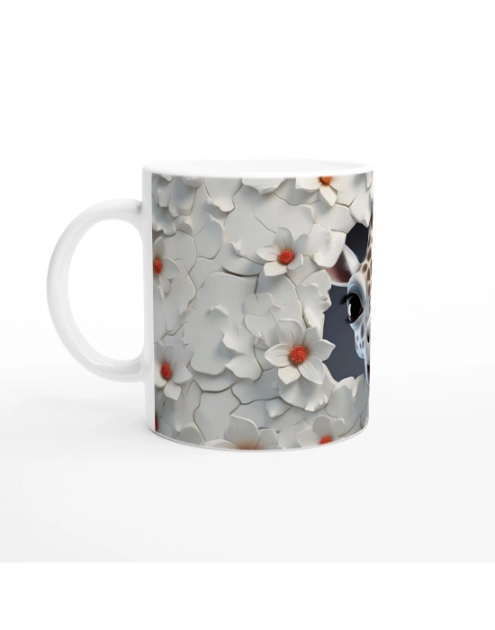 Beyaz Çiçekler Arasında Zürafa Temalı Baskılı Kupa Bardak