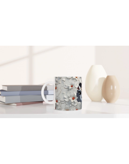 Beyaz Çiçekler Arasında Zürafa Temalı Baskılı Kupa Bardak