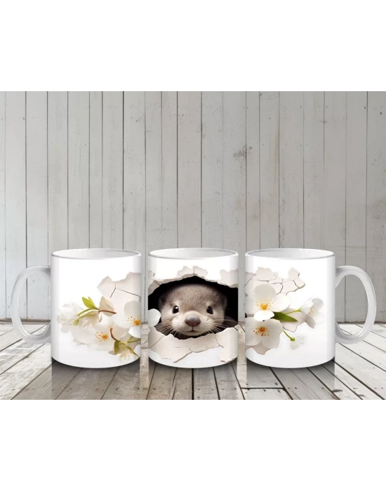 Beyaz Çiçekler İçinde Tatlı Fok Yavrusu – Baskılı Kahve Kupası