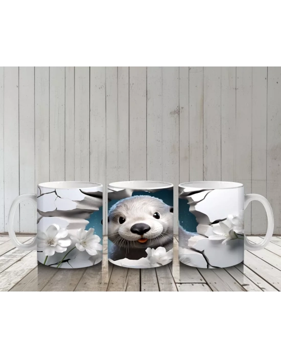 Beyaz Çiçeklerle Çevrili Duvar Arasında Sevimli Fok Yavrusu - Baskılı kahve kupası