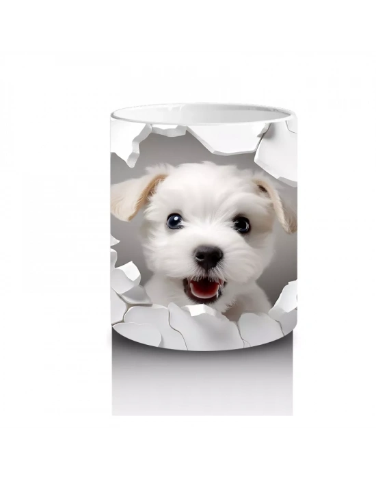 Beyaz Çiçekli Duvarı Delen Sevimli Köpek – Baskılı Kahve Kupası