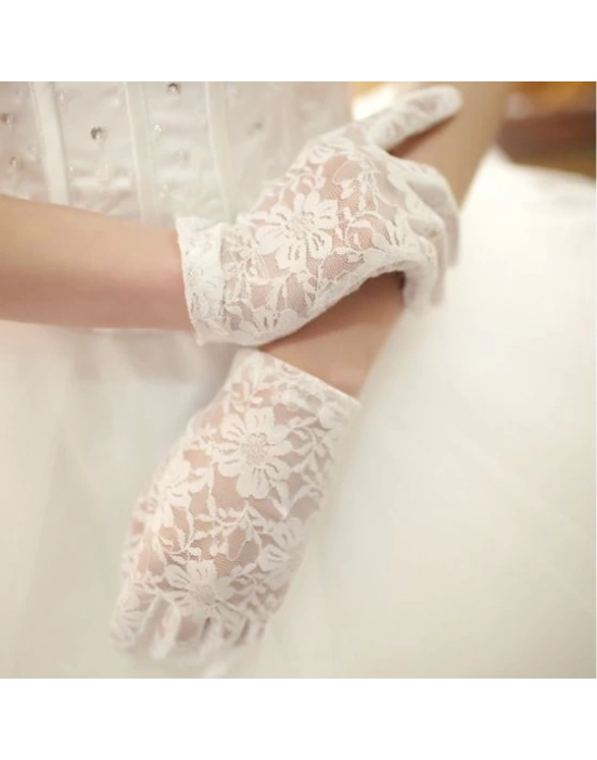 Beyaz Renk Kısa Dantelli Eldiven