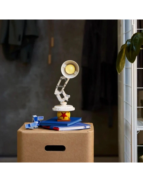 ® 21357 Pixar Luxo Jr. 613 parça +18 yaş