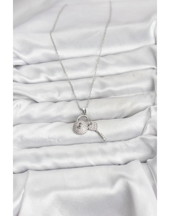 ® 316L Çelik Zincir Gümüş Renk Kilit Anahtar Model Zirkon Taşlı Kadın Kolye