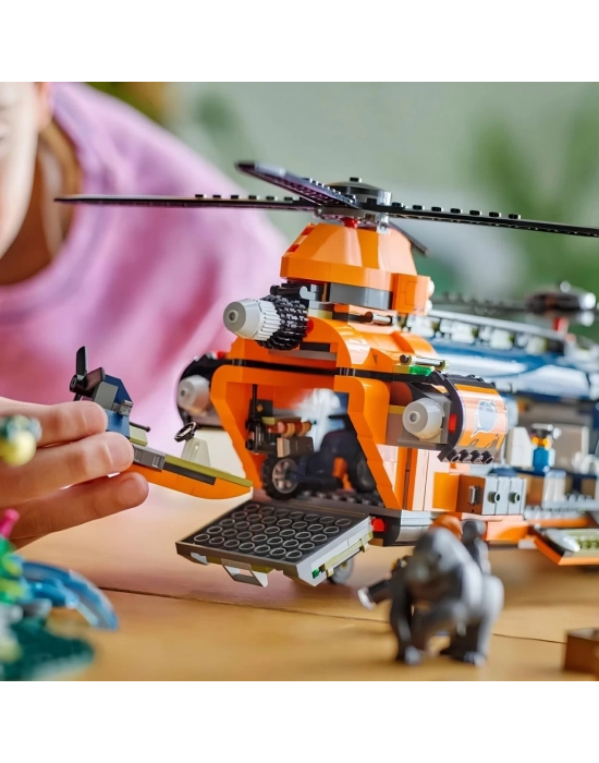 ®   City Orman Kaşifinin Helikopteri Kamp Yerinde 60437