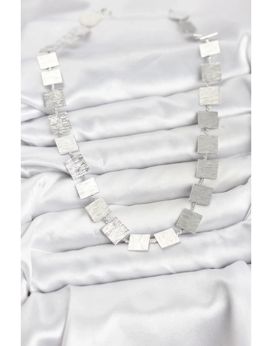 ® Kare Plaka Model Gümüş Renk Kadın Kolye