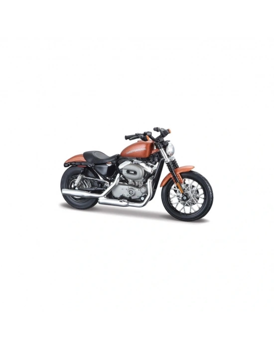 ®  MAY 343602 Maistro 1:18 Motorsiklet -Necotoys