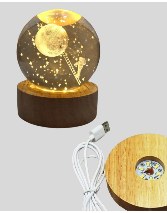 ® USB’li 3D Astronot Kristal Küre – Modern Uzay Temalı Gece Lambası