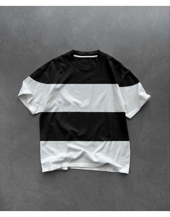 Bisiklet Yaka Parçalı T-Shirt - Siyah -