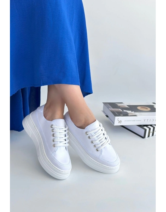 Carin Beyaz Keten Bağcıklı Spor Ayakkabı