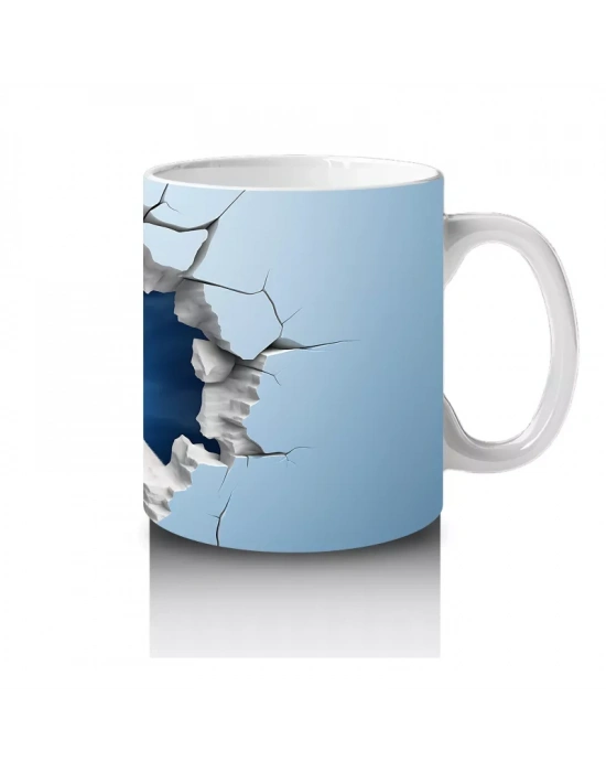 Çatlak Duvar Arasında Şaşkın Baykuş – Baskılı Kahve Kupası