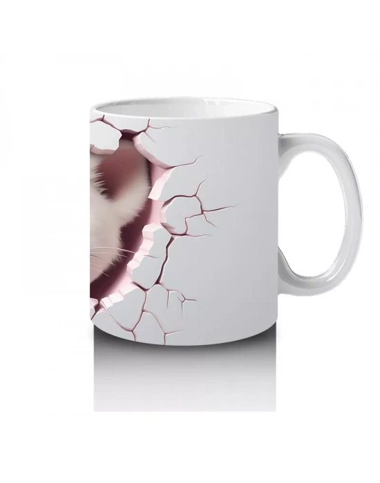 Çatlak Duvar Arasında Sevimli Köpek – Baskılı Kahve Kupası