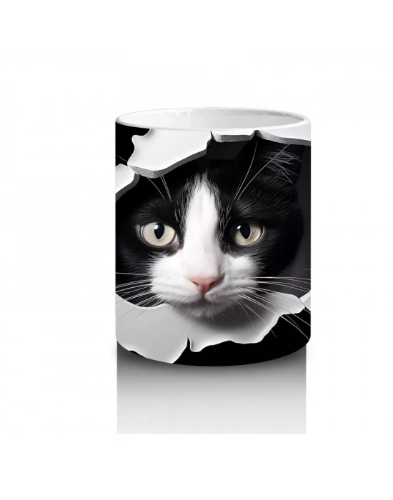 Çatlak Duvar Arasında Siyah Beyaz Kedi – Baskılı Kahve Kupası