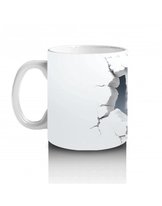 Çatlak Duvardan Bakan Gri Kurt – Baskılı Kahve Kupası