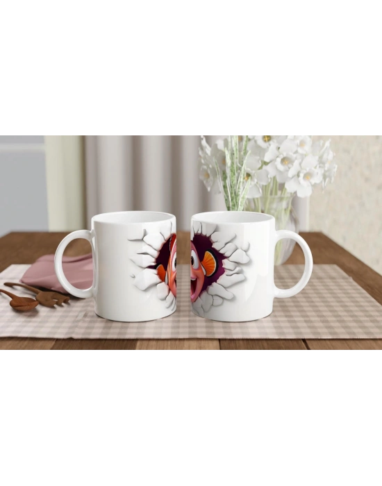 Çatlak Duvardan Bakan Palyaço Balığı Temalı Baskılı Kupa Bardak