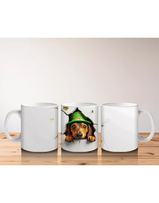 Çatlak Duvardan Bakan Şapkalı Beagle – Baskılı Kahve Kupası