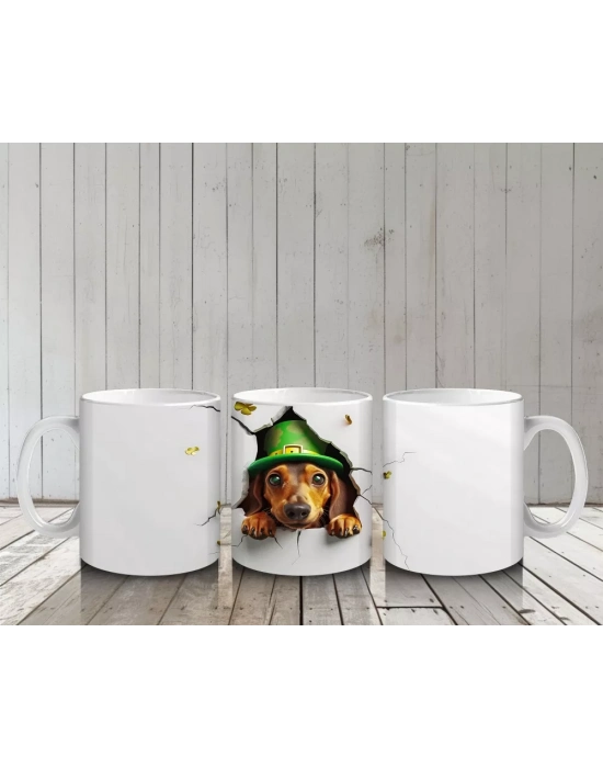 Çatlak Duvardan Bakan Şapkalı Beagle – Baskılı Kahve Kupası