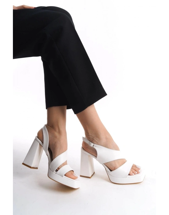 Cica Beyaz Cilt Topuklu Ayakkabı