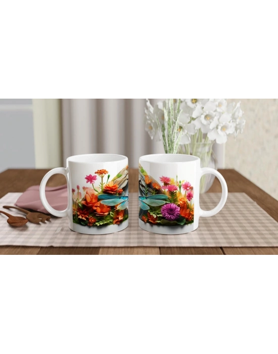 Çiçek Bahçesinde Yüzünü Gösteren Yusufçuk Temalı Baskılı Kupa Bardak