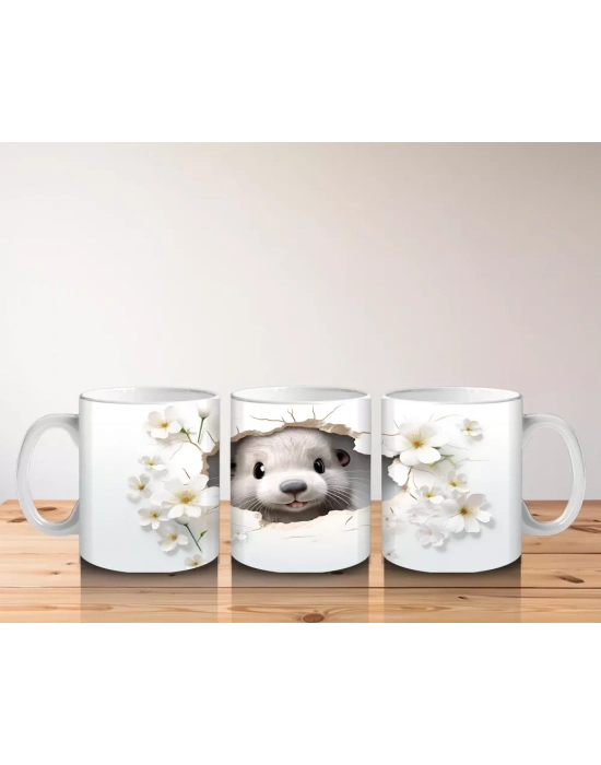 Çiçeklerle Süslenmiş Duvar Arasında Bakan Sevimli Su Samuru - Baskılı kahve kupası