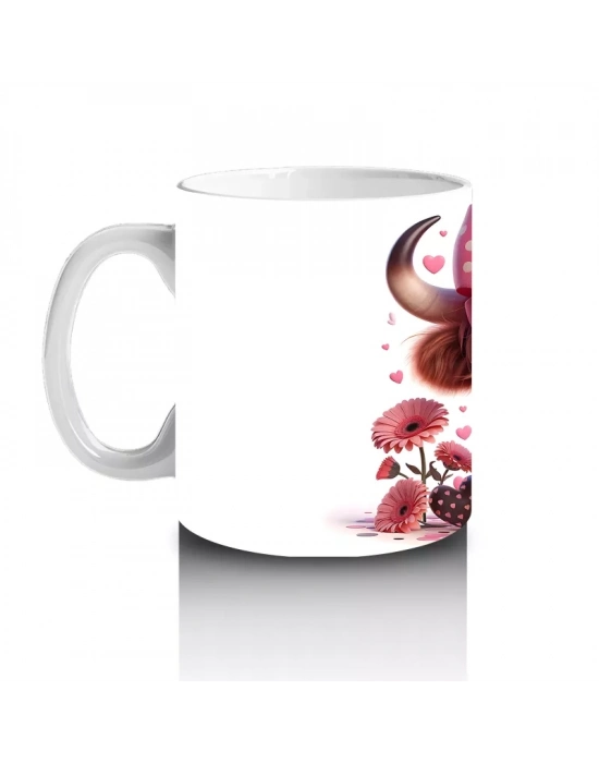 Çiçekli Arka Planda Fiyonk Takmış Boğa – Baskılı Kahve Kupası