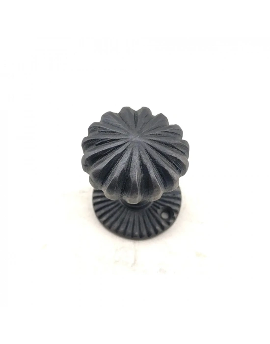 ÇOK SATAN Antika Tarz Dekoratif Pirinç Açarlı Kapı Babası - 50mm, Oksit