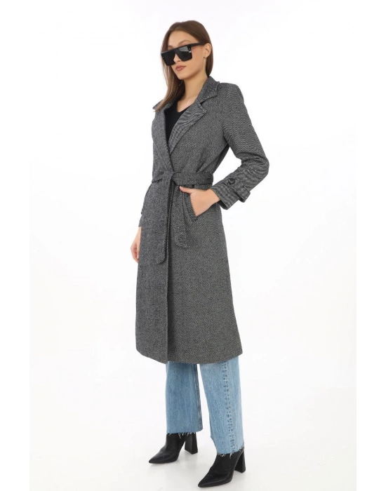 Balık Sırtı Kaşe Kaban – Uzun Boy Kruvaze Yaka Kuşaklı Astarlı Kışlık Tesettür Kaban, Yünlü Dokuma Kaşmir Kumaş, Cepli Rahat Oversize Kalıp Şık Modern Kaban Mont Modeli (Günlük ve Özel Gün Kombinlerine Uygun) - Füme