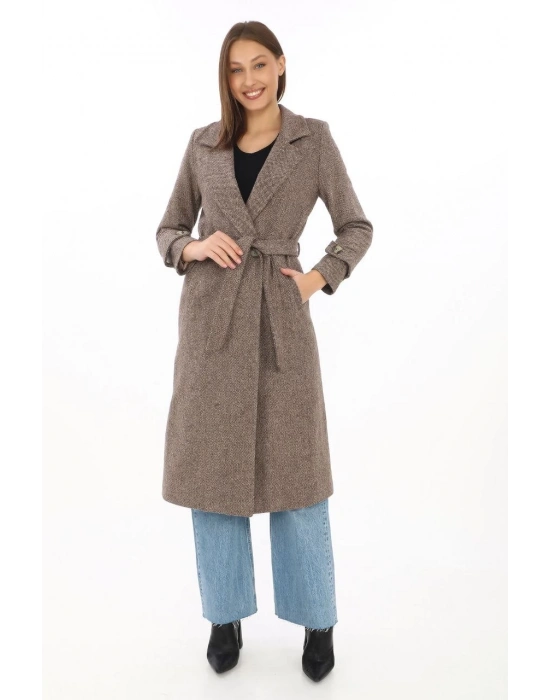 Balık Sırtı Kaşe Kaban – Uzun Boy Kruvaze Yaka Kuşaklı Astarlı Kışlık Tesettür Kaban, Yünlü Dokuma Kaşmir Kumaş, Cepli Rahat Oversize Kalıp Şık Modern Kaban Mont Modeli (Günlük ve Özel Gün Kombinlerine Uygun) - Vizon