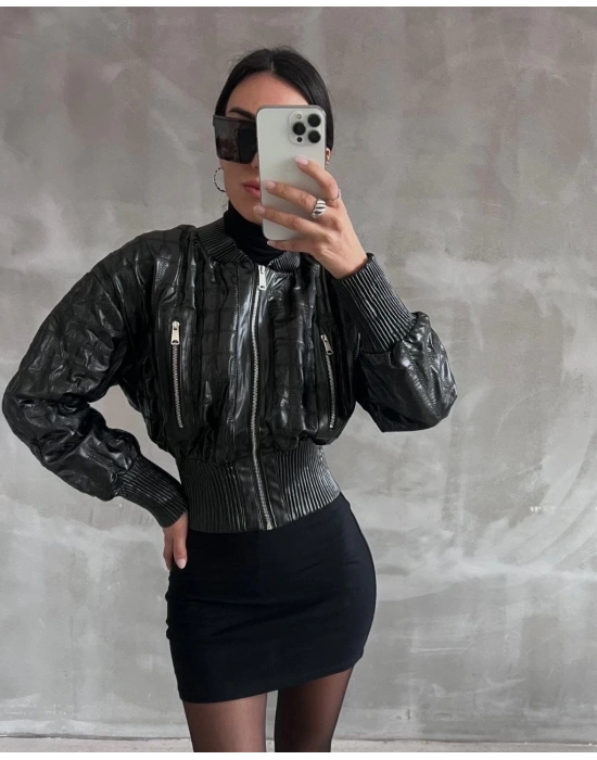 Beli büzgülü crop deri ceket siyah