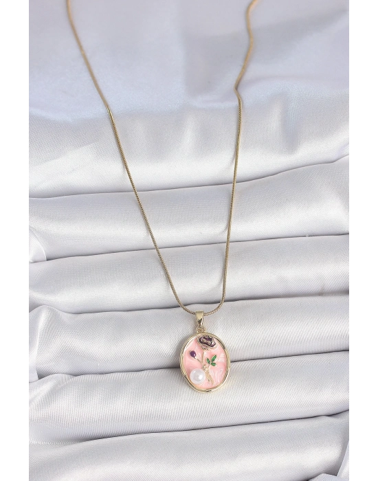 ® 316L Çelik Gold Renk Zincir Pembe Çiçek İşlemeli İnci Detay Portre Model Kadın Kolye