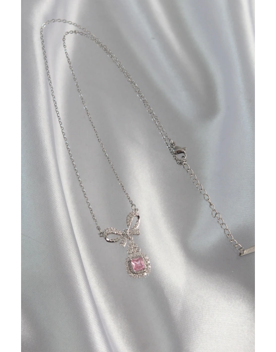 ® 316L Çelik Gümüş Renk Fiyonk Detay Pembe Zirkon Taşlı Tektaş Kolye