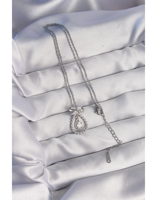 ® 316L Çelik Gümüş Renk Fiyonk Detaylı Zirkon Taşlı Damla Model Kolye