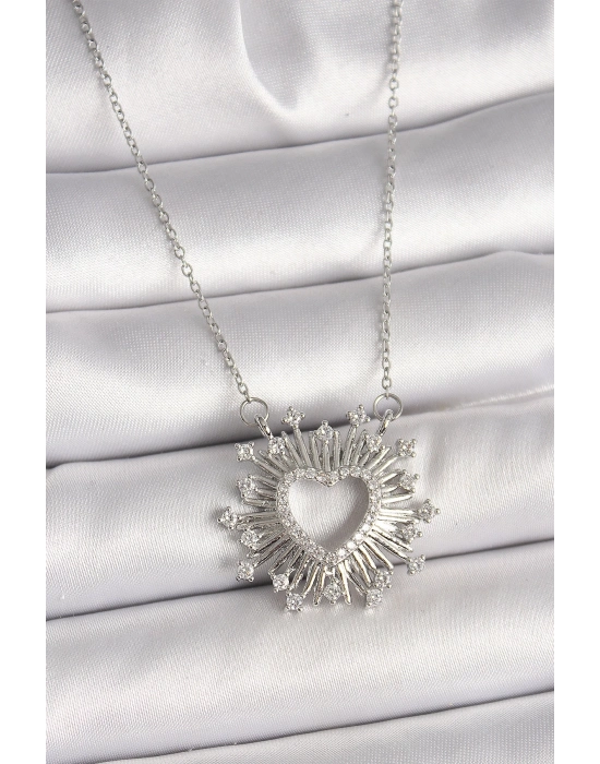 ® 316L Çelik Gümüş Renk Zirkon Taşlı Kalp Model Kadın Kolye