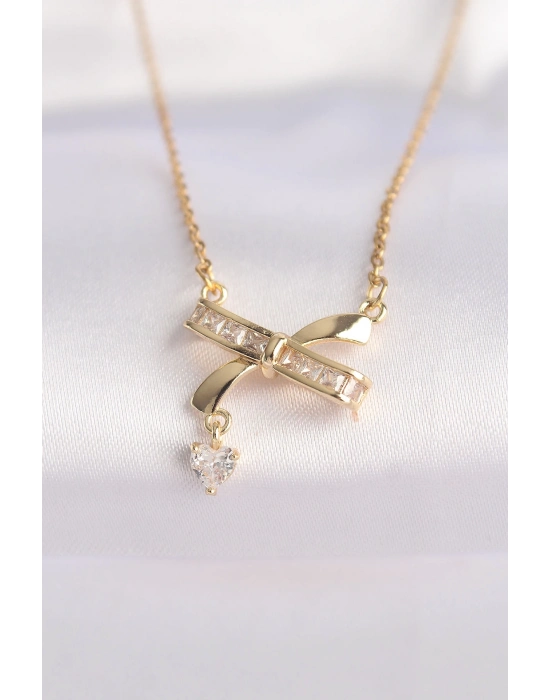 ® 316L Çelik Zincir Altın Renk Zirkon Taşlı Kalp Detay Fiyonk Kolye