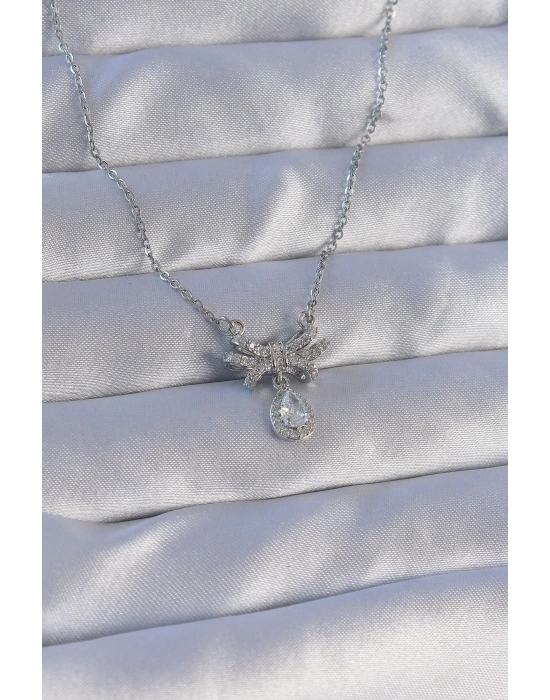 ® 316L Çelik Zincirli Gümüş Renk Zirkon Taşlı Damla Detay Fiyonk Model Kolye