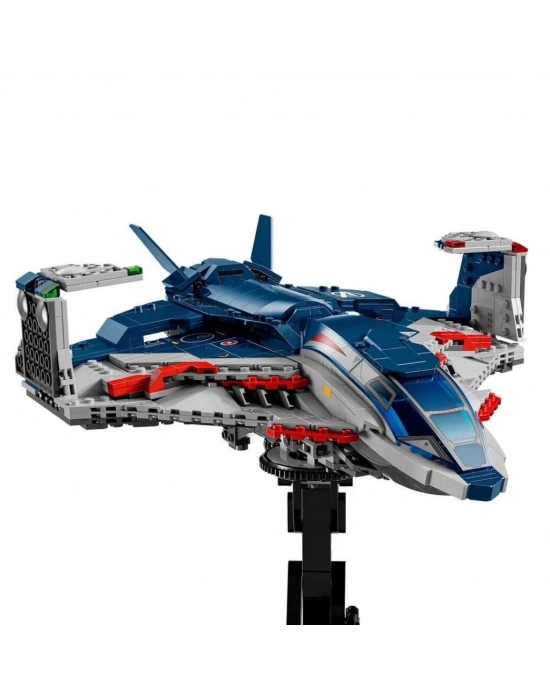 ®  Avengers: Ultron Çağı Quinjet, 76325