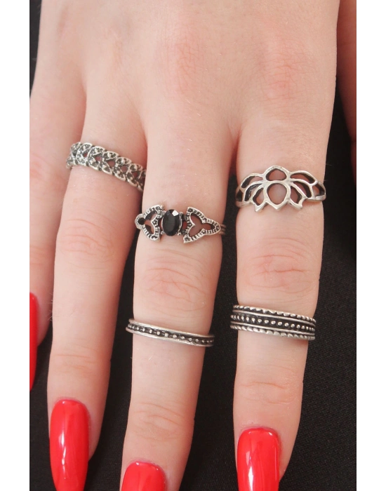 ® Gümüş Renk Lotus Model Siyah Kristal Taş Detay Bayan Yüzük Kombin