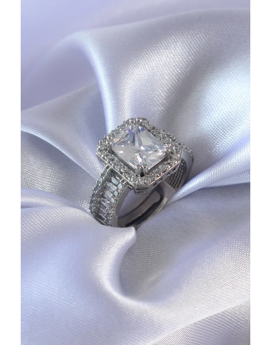 ® Gümüş Renk Zirkon Taşlı Kadın Yüzük