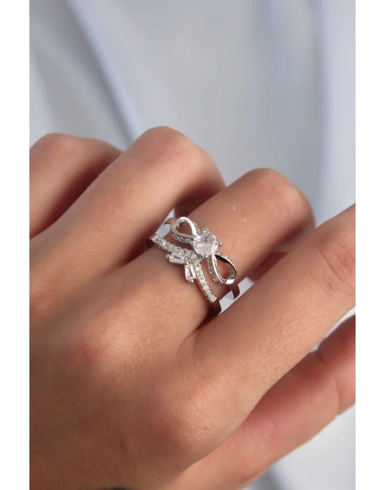 ® Pirinç Ayarlamalı Gümüş Renk Zirkon Taşlı 2li Görünüm Fiyonk Yüzük