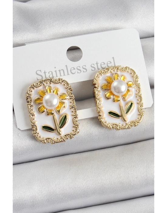 ® Pirinç Beyaz Mineli Papatya Figürlü Sanatsal Portre Model Gold Renk Kadın Küpe