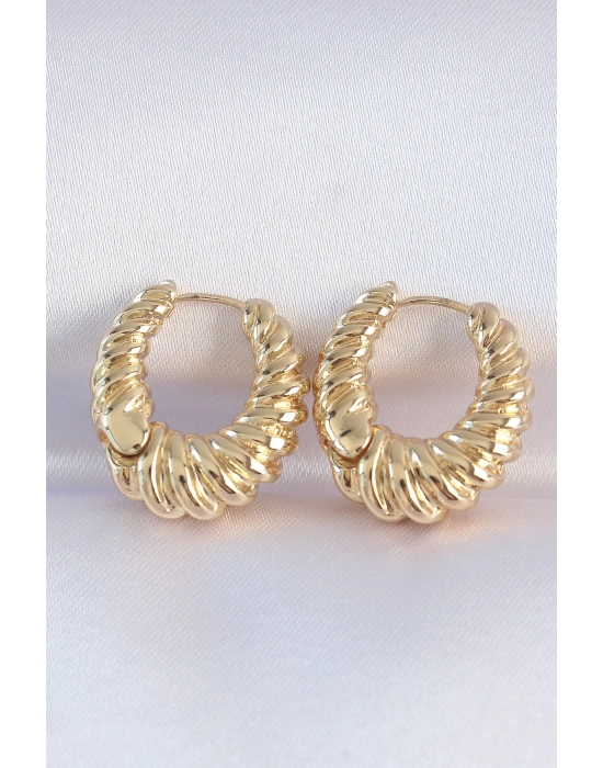 ® Pirinç Gold Renk Tırtık Detay Bombeli Halka Küpe