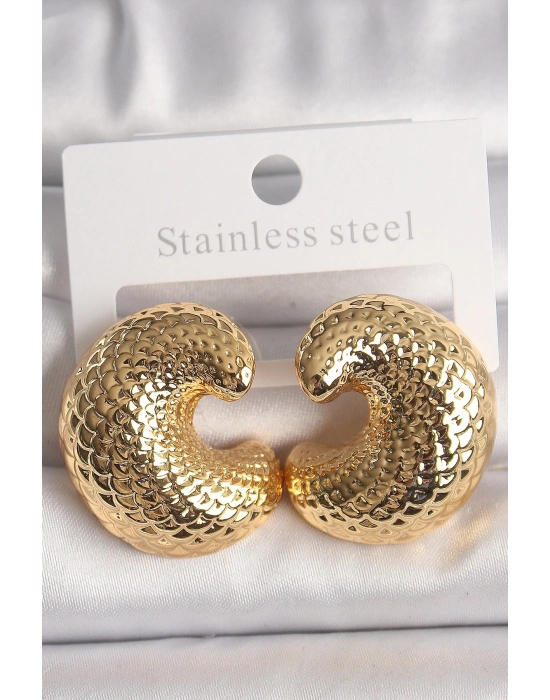 ® Pirinç Gold Renk Yılan Sırtı İşlemeli Yarım Halka Model Kadın Küpe