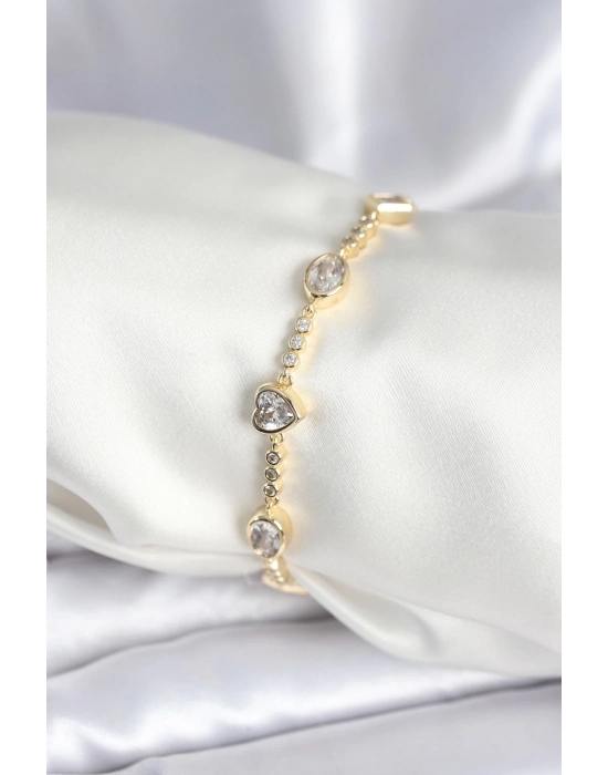 ® Pirinç Gold Renk Zirkon Taşlı Kalpli Model Kadın Bileklik