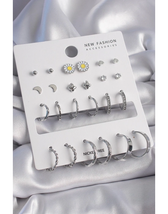 ® Pirinç Gümüş Renk Papatya Detaylı 12 Çiftli Kadın Küpe Seti