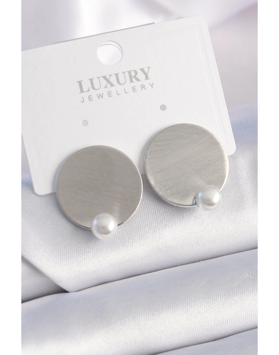 ® Pirinç Gümüş Renk Plaka Model İnci Detay Kadın Küpe