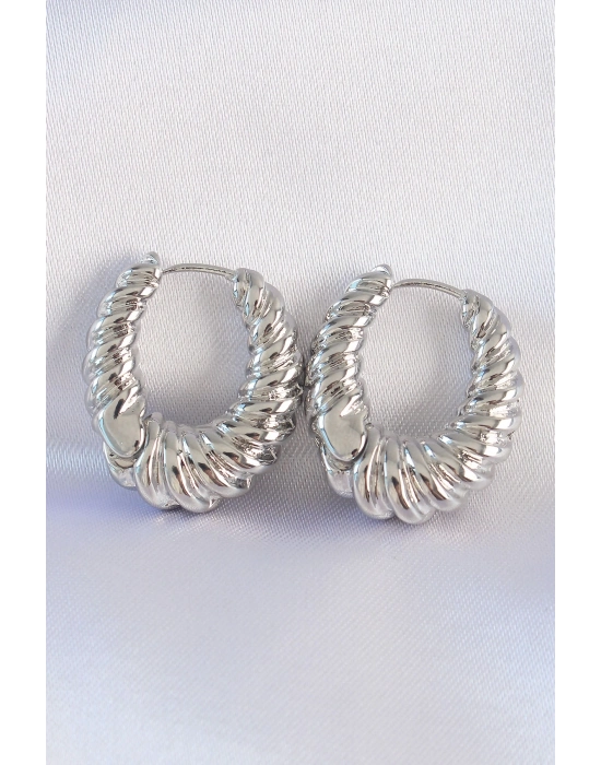 ® Pirinç Gümüş Renk Tırtık Detay Bombeli Halka Küpe